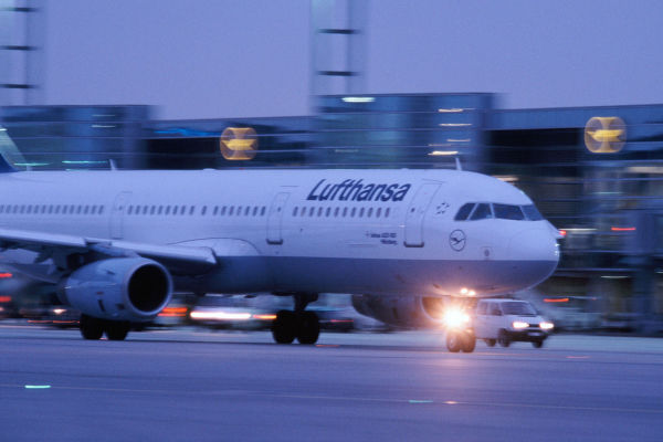 Lufthansa flýgur allt árið vegna mikillar eftirspurnar